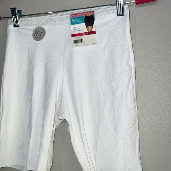 Vanity Fair light smoothing sculpting underwear NWT - Picture 2 of 6